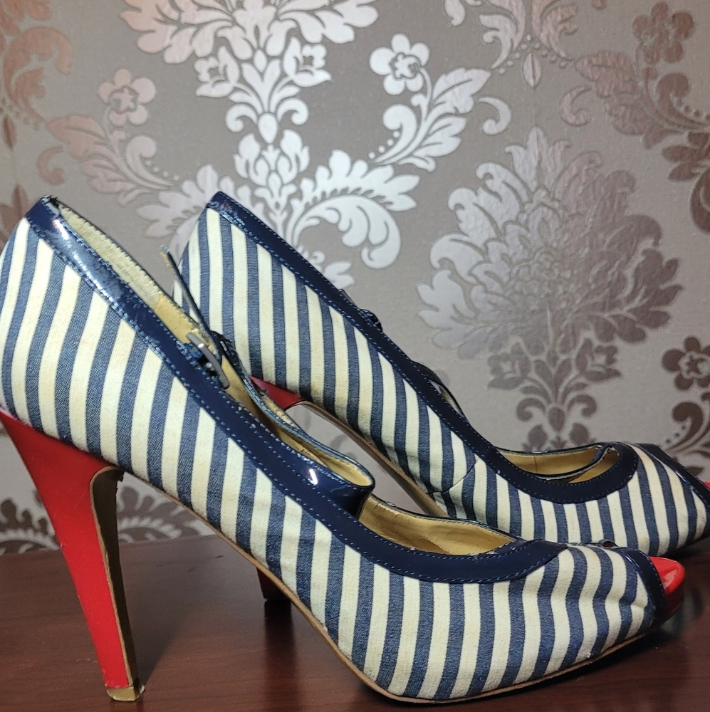 Nine West heels sz 10 nautical Peeptoe Stiletto Pumps || BLUE, RED, & WHITE